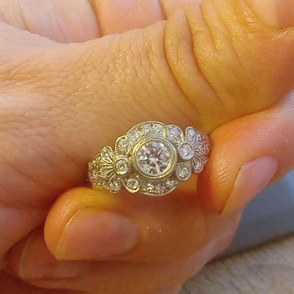 18k white gold diamond ring - Picture 3 of 5